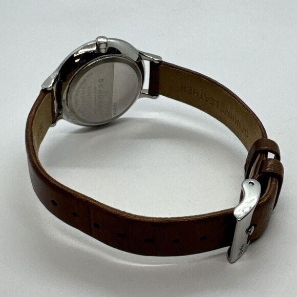 Skagen Anita SKW2399 Women\'s Brown Leather Analog Silver Dial Wrist Watch JNA538